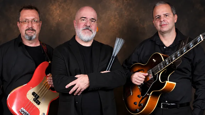 Trio New Bossa Jazz ensaiando